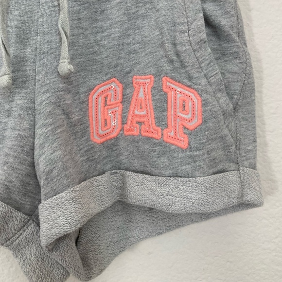 Gap Kids • Heather Gray Knit Sequins Logo Patch Cuffed Pull-on Shorts - Picture 3 of 11